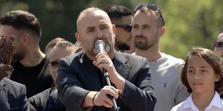 ulsi manja