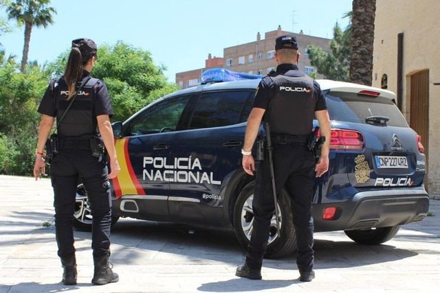-640-0-policia-salon2-1756539674